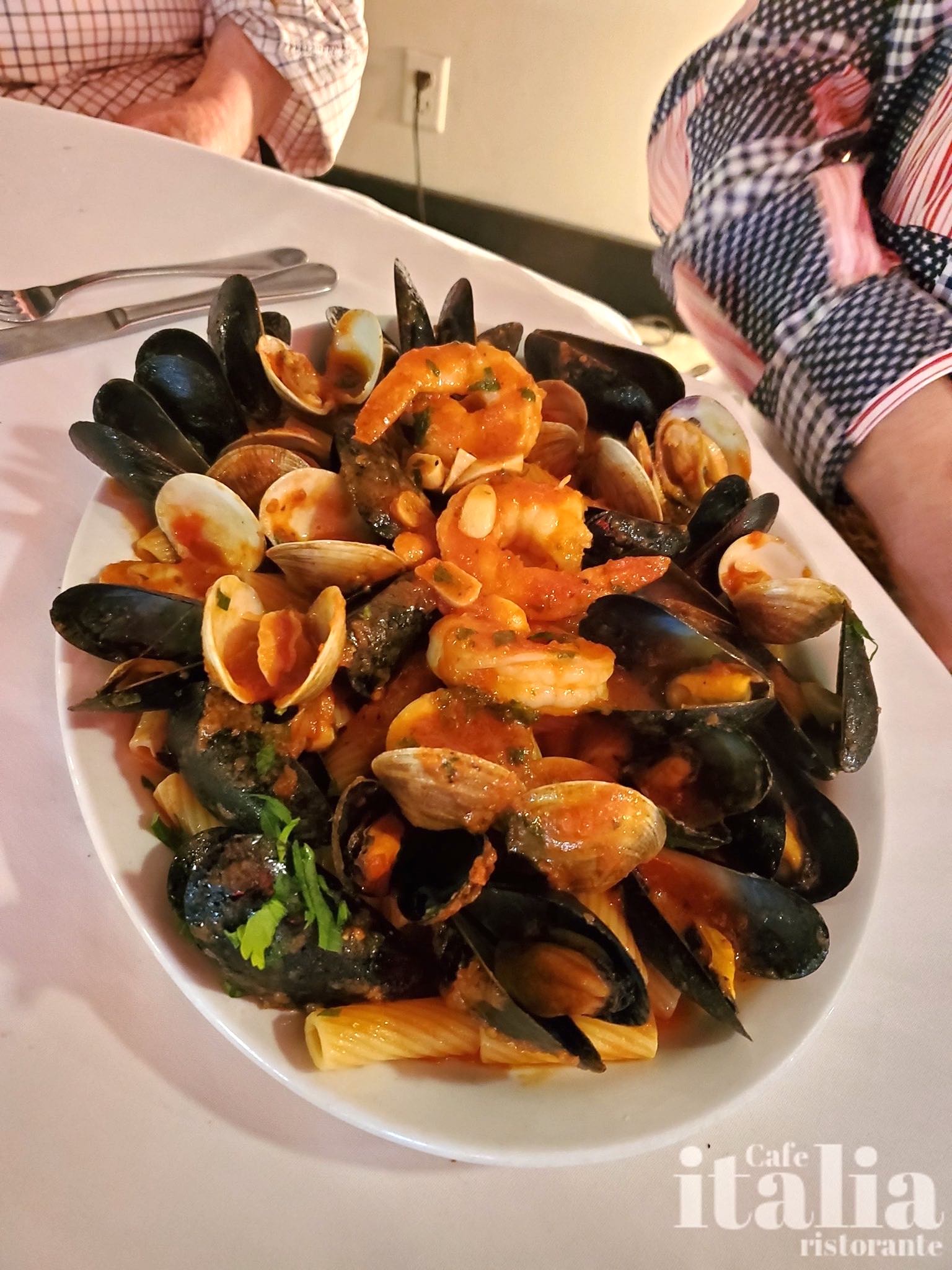 Zuppa Pesce Penne Shrimp Mussels & Clams Red Sauce